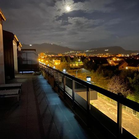 Art'Penthouse Aparthotel Brassó Kültér fotó