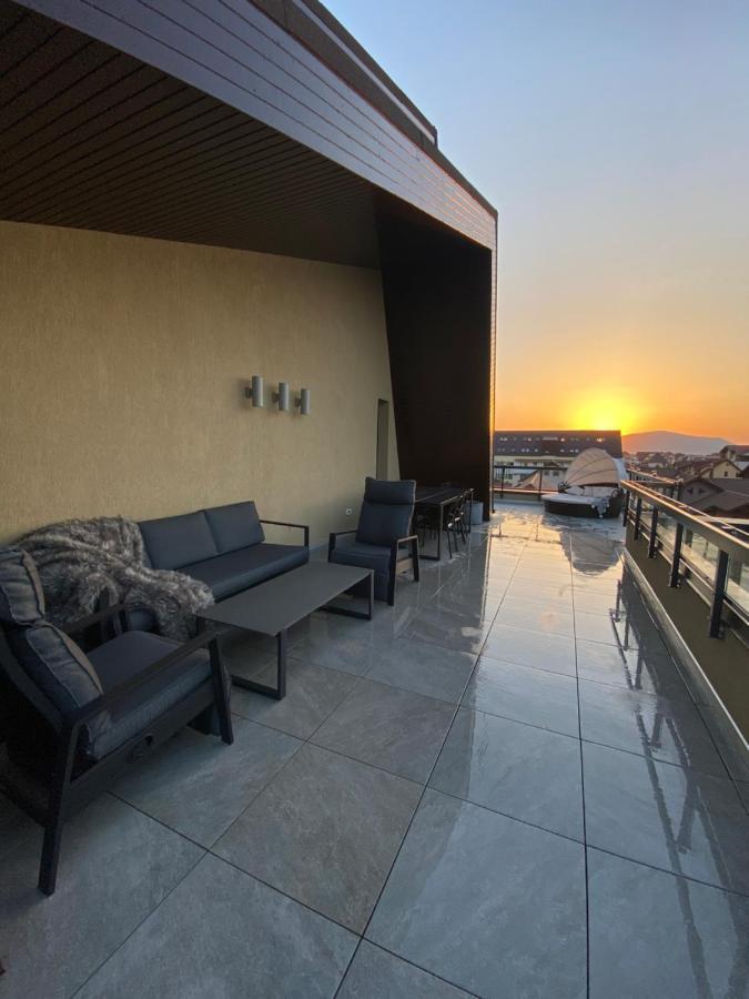 Art'Penthouse Aparthotel Brassó Kültér fotó